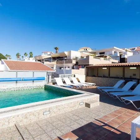 Lovely 4-Bed Villa In Costa Adeje * アデヘ