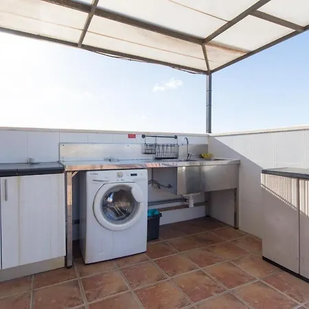 Vila Lovely 4-Bed Villa In Costa Adeje