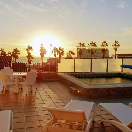 Vila Lovely 4-Bed Villa In Costa Adeje Costa Adeje (Tenerife)