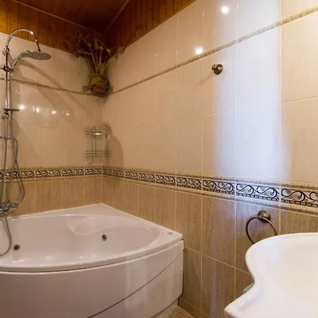 Villa Lovely 4-Bed Villa In Costa Adeje *